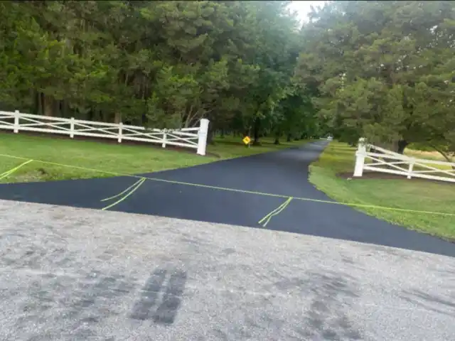 Driveway paving work in Arnold, MD Driveway paving work in Arnold, MD
