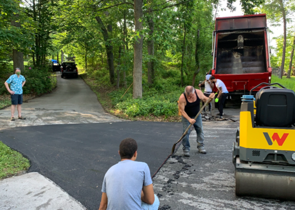 Asphalt Paving Contractor in Deale, MD: Your Local Guide to Driveways, Parking Lots, Repairs & Sealcoating